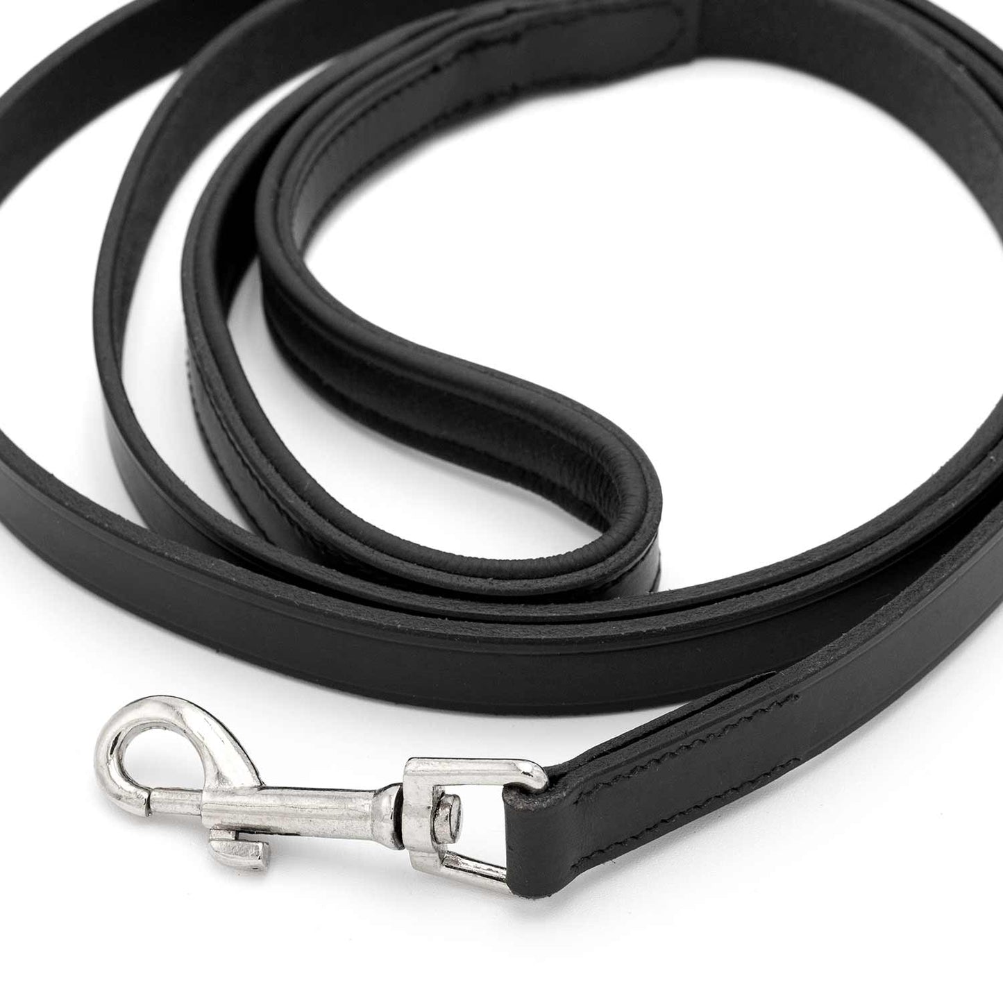Correa para mascotas Jeffers de cuero negro acolchado