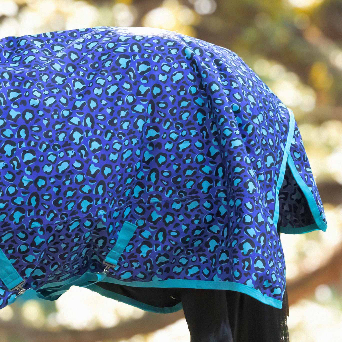 Manta de caballo Jeffers Expression 1200 Denier con cuello estándar, 240 gramos