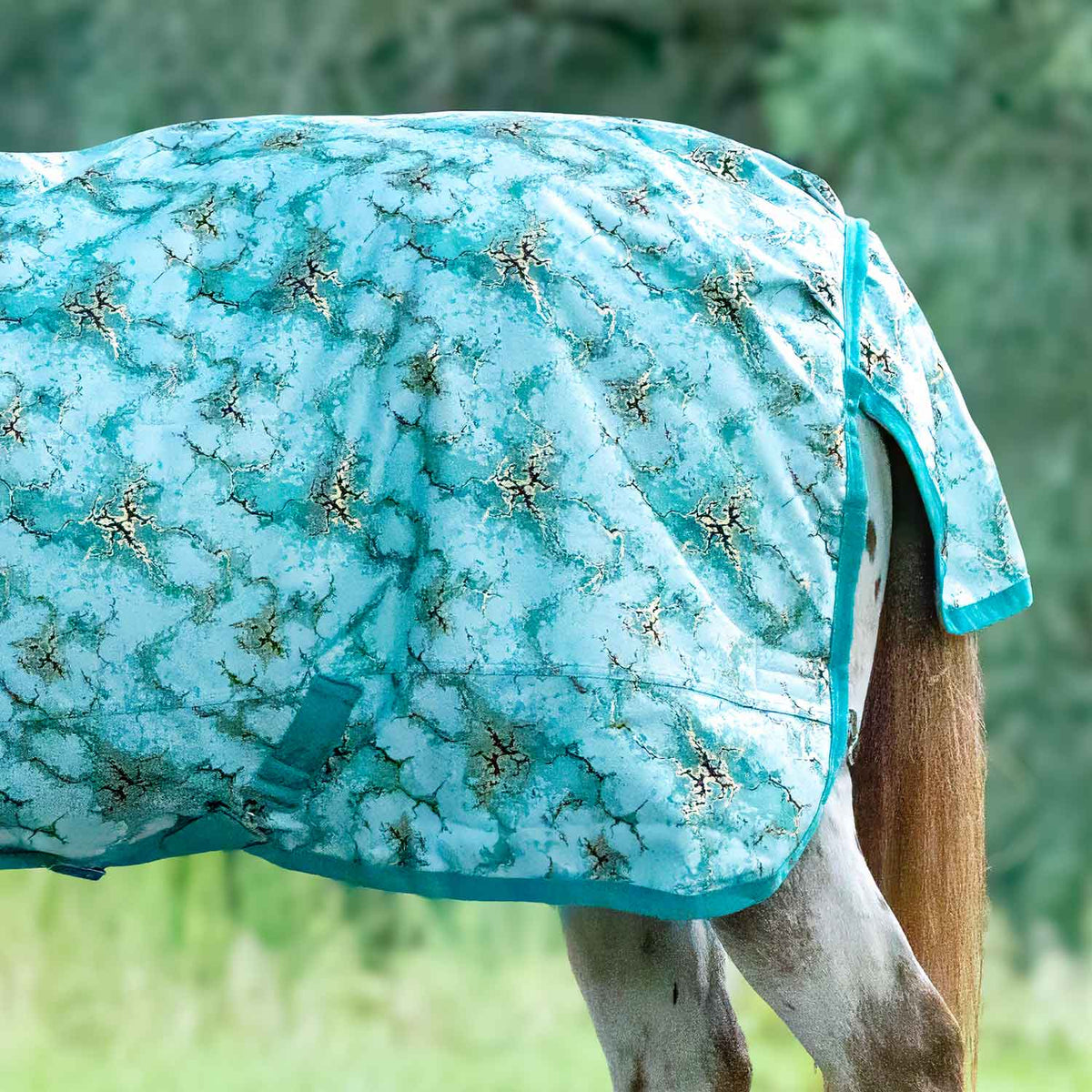 Manta de exterior Jeffers Expression Pony 1200 Denier, peso medio, cuello estándar, relleno de 240 g