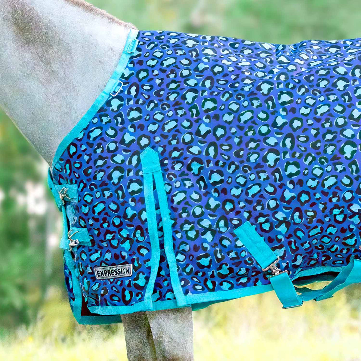 Manta de exterior Jeffers Expression Pony 1200 Denier, peso medio, cuello estándar, relleno de 240 g