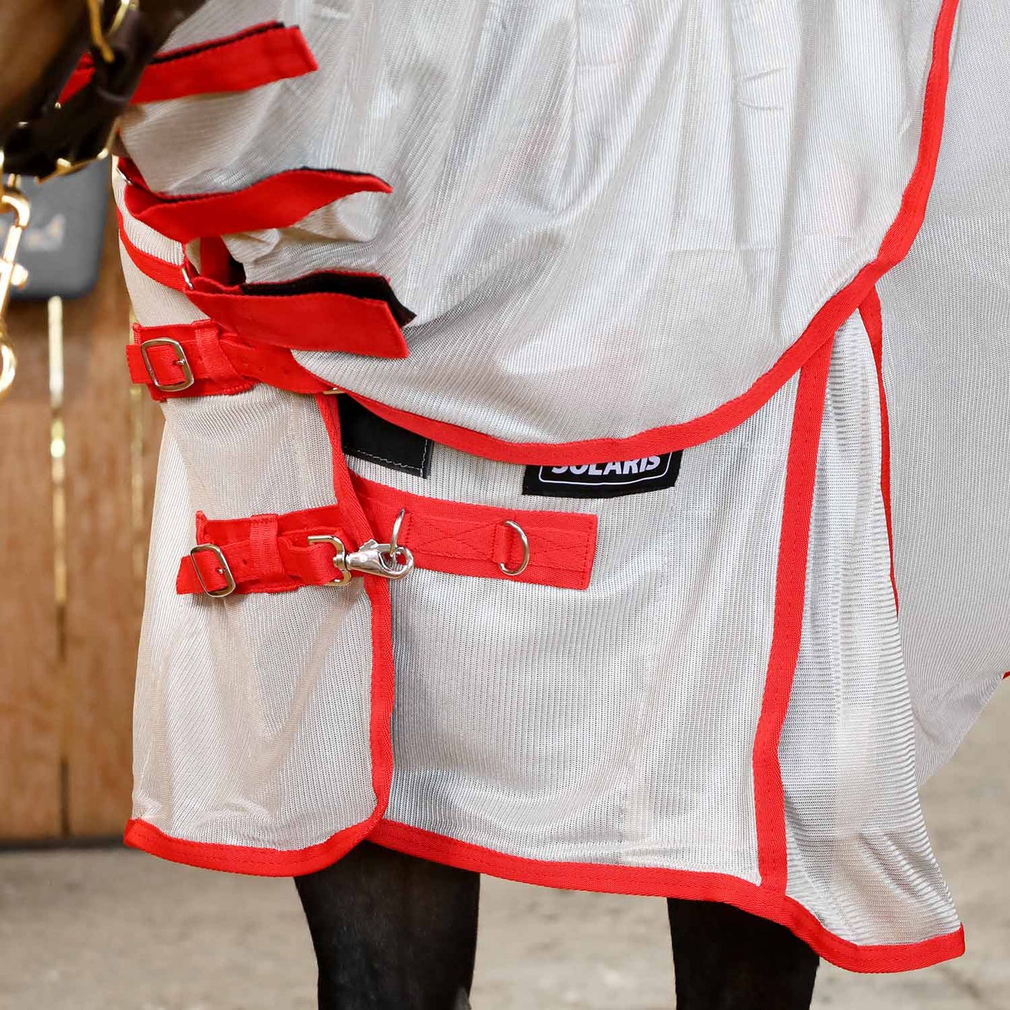 Manta antimosquitos Jeffers Solaris con cuello desmontable, gris y rojo