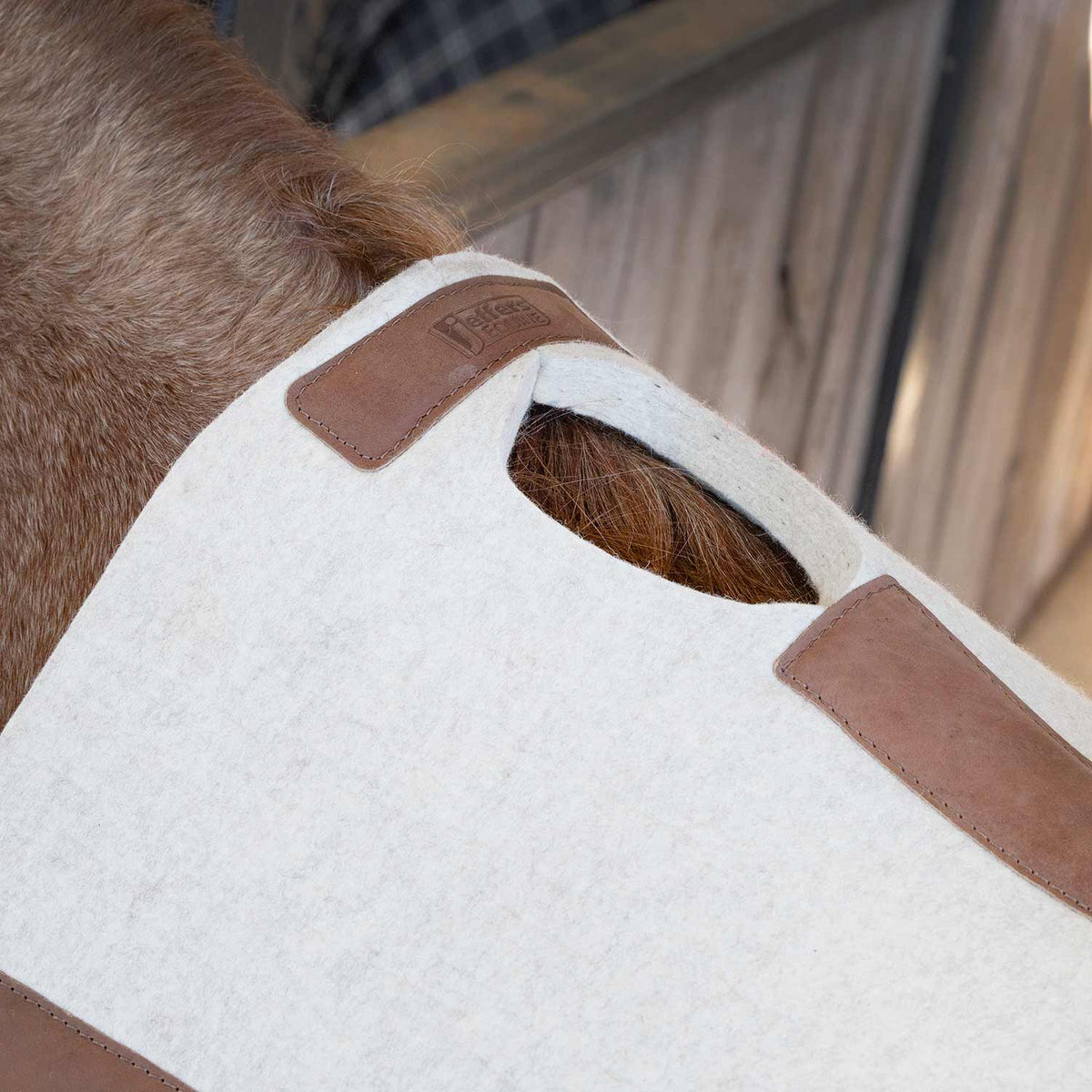 Manta de Silla de Montar Jeffers WoolLuxe 100% Lana Equina – Acolchada, Transpirable y Amortiguadora