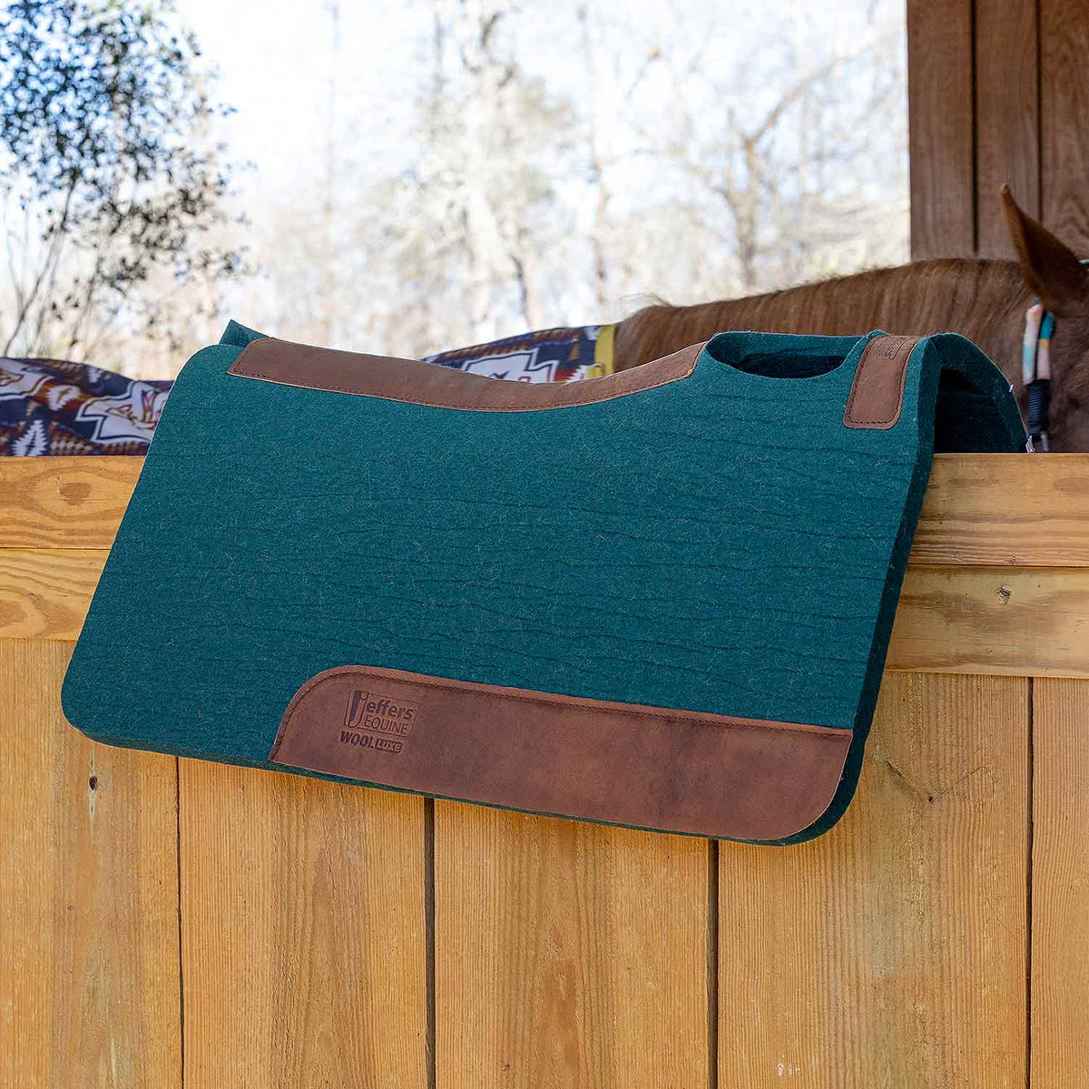 Manta de Silla de Montar Jeffers WoolLuxe 100% Lana Equina – Acolchada, Transpirable y Amortiguadora