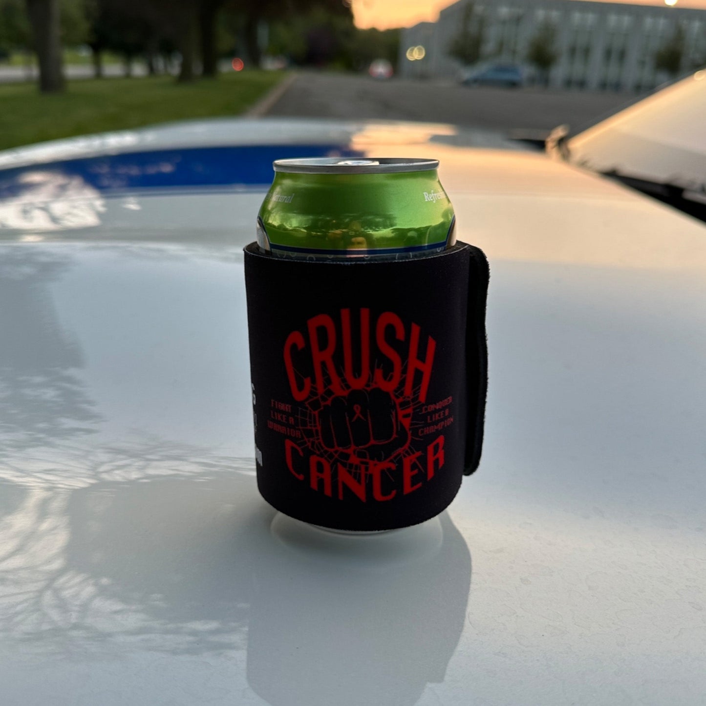 Latas de bebidas con brazalete enrollable