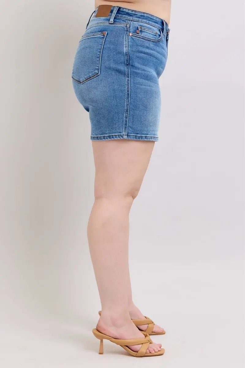 Trendsi Judy Blue Denim Shorts Women's Casual Plus Size Shorts with Pockets