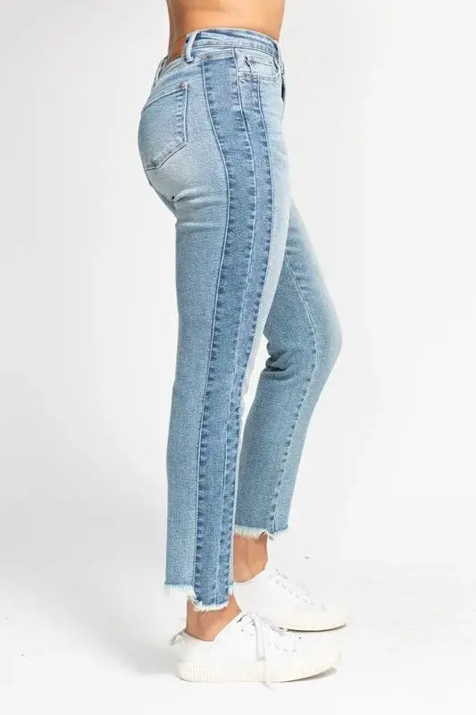 T-Shirts Trendsi Judy Blue Vintage Wash Plus Size Women's Jeans: Slim Fit & Side Panel Detail
