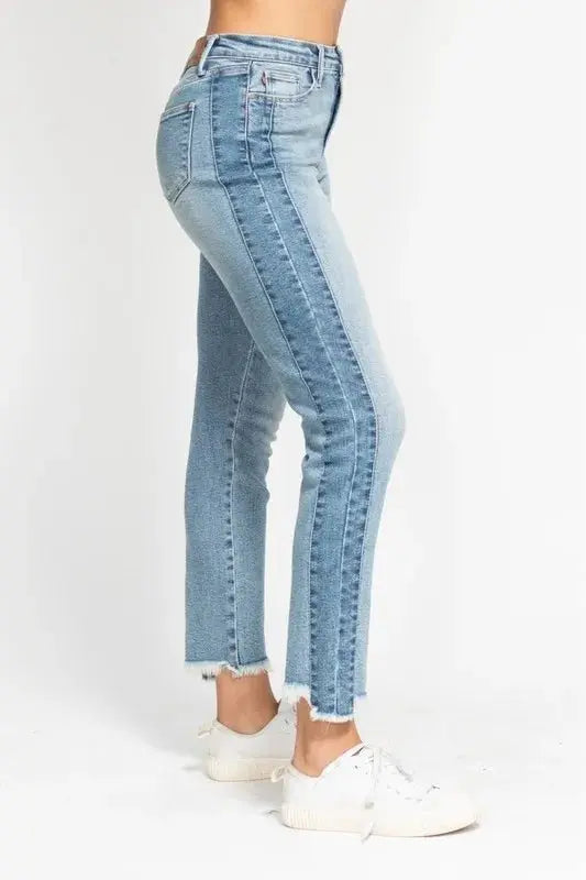 T-Shirts Trendsi Judy Blue Vintage Wash Plus Size Women's Jeans: Slim Fit & Side Panel Detail