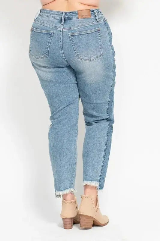T-Shirts Trendsi Judy Blue Vintage Wash Plus Size Women's Jeans: Slim Fit & Side Panel Detail