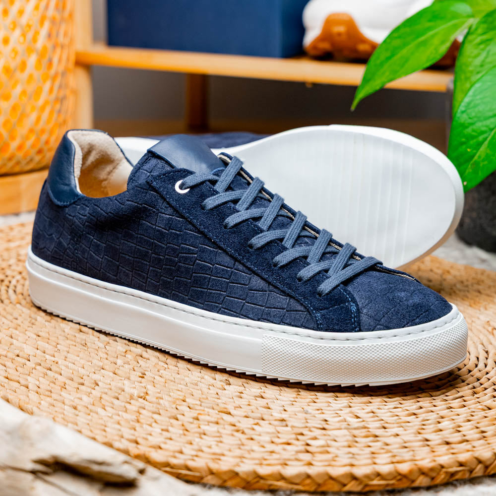 66-266-NVY Zapatillas de piel de cabra italiana con relieve de cocodrilo KOBE azul marino