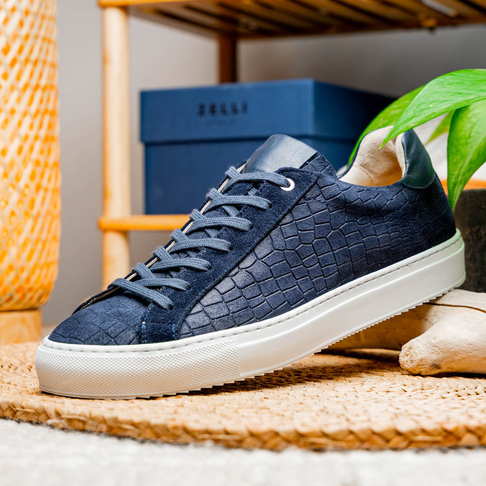 66-266-NVY Zapatillas de piel de cabra italiana con relieve de cocodrilo KOBE azul marino