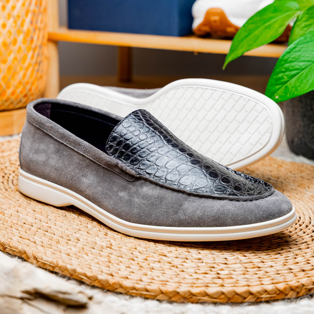 11-603-GRY BENE Mocasín de piel de cabra italiana agamuzada y cocodrilo gris