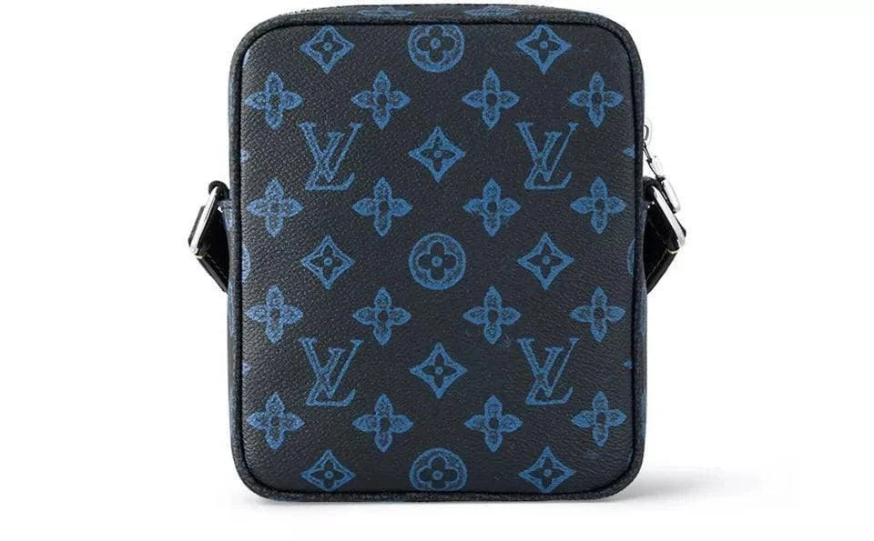 Louis Vuitton women NWT wearable christopher Shoulder Crossbody