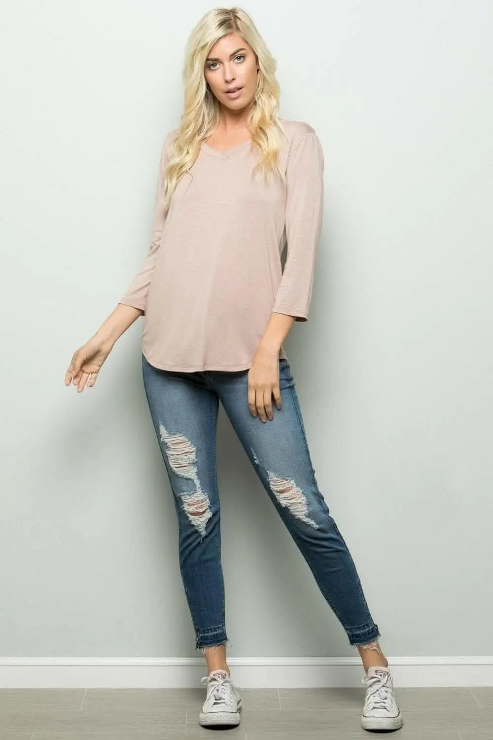 T-Shirts Love Salve Purple V-Neck Tee Women's Casual Top 3/4 Sleeve Soft Comfy T-Shirt