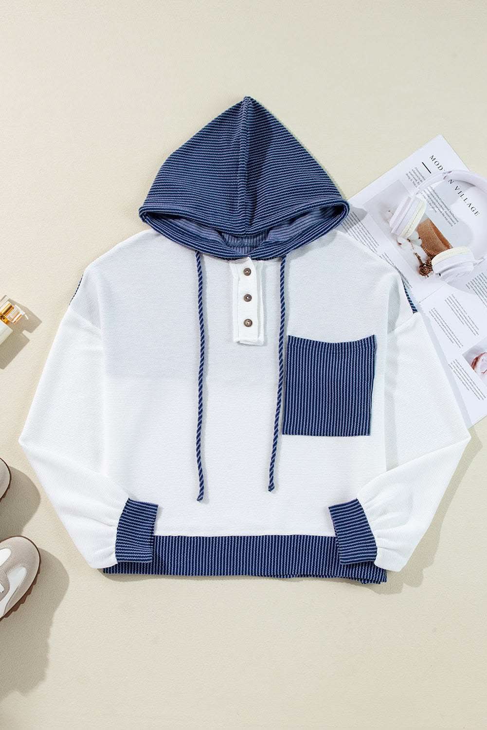 Pants Love Salve White Colorblock Hoodie Women's Casual Pullover - Chic & Comfortable