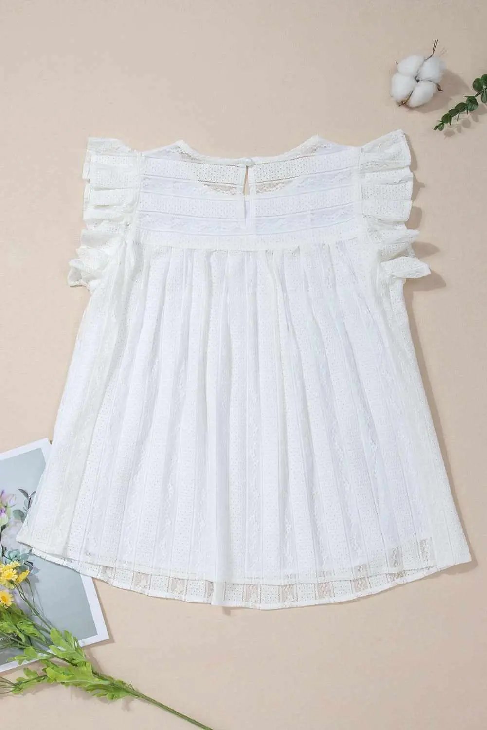 T-Shirts Love Salve White Ruffled Lace Flowy Tank Top