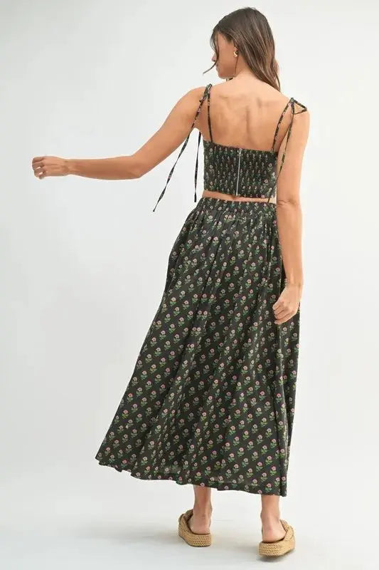 Women's Two Piece Set Women's Crop Top & Skirt Set - Floral Print - Trendy Two Piece