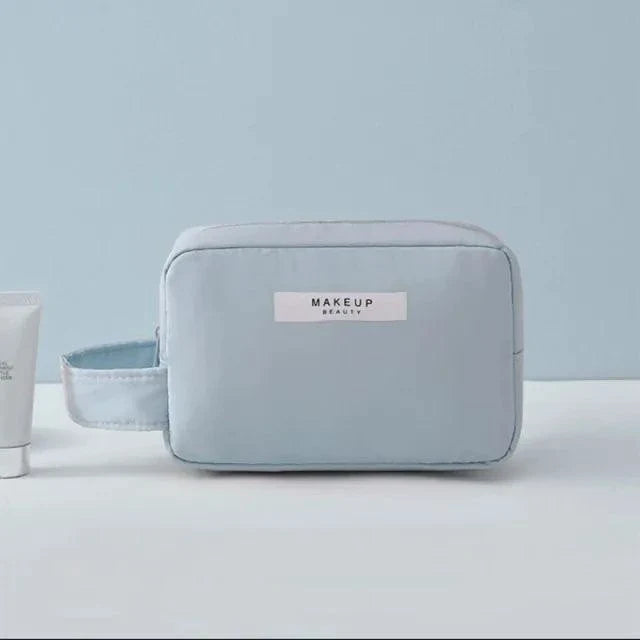 Chic Beauty Bag Organizer