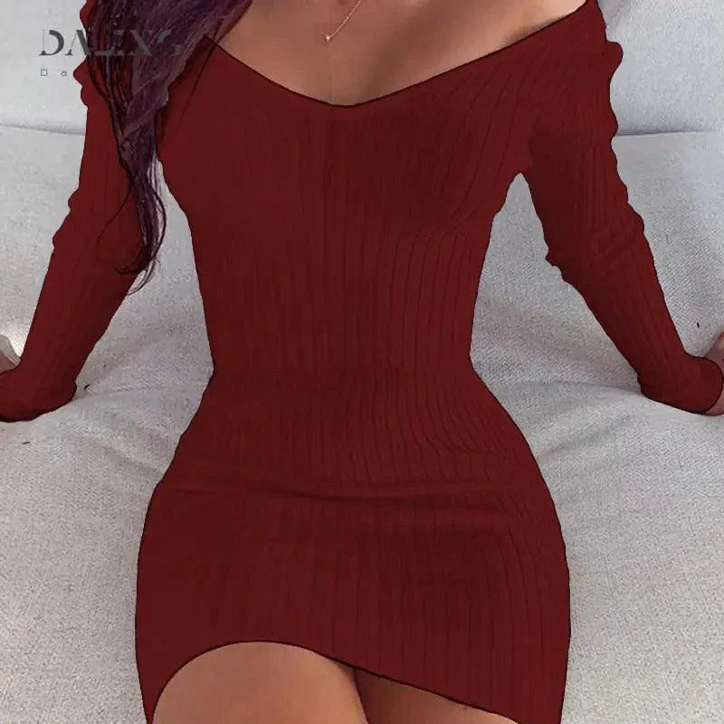 Chic Off-Shoulder Knit Dress - Effortlessly Stylish for Any Occasion