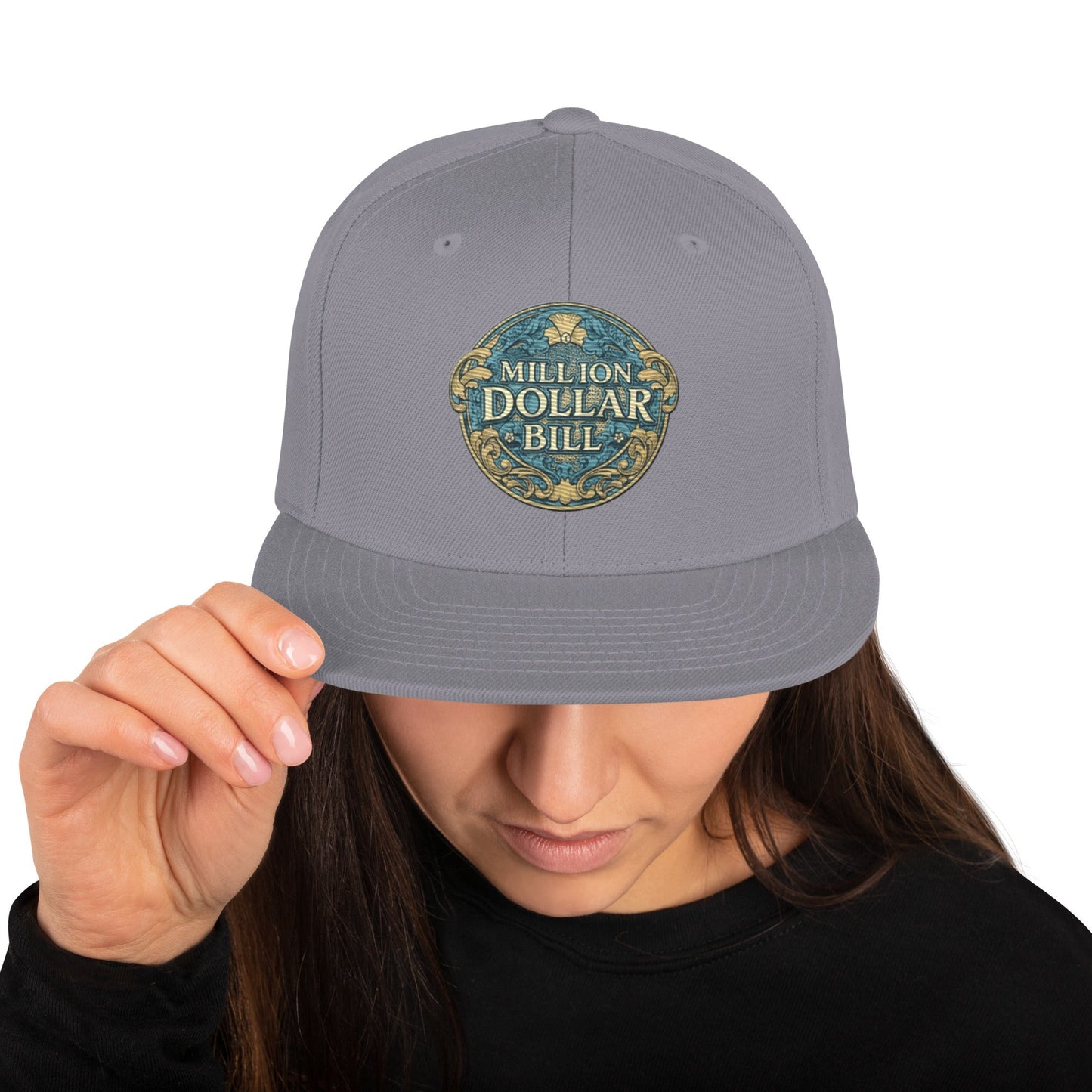 MDB Co. Gorra Snapback con Emblema Icónico