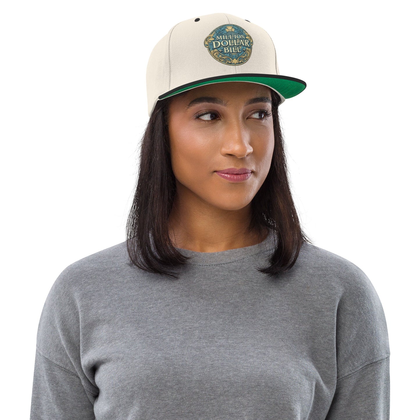 MDB Co. Gorra Snapback con Emblema Icónico