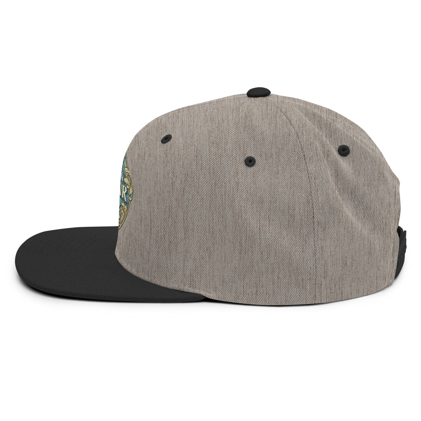 MDB Co. Gorra Snapback con Emblema Icónico