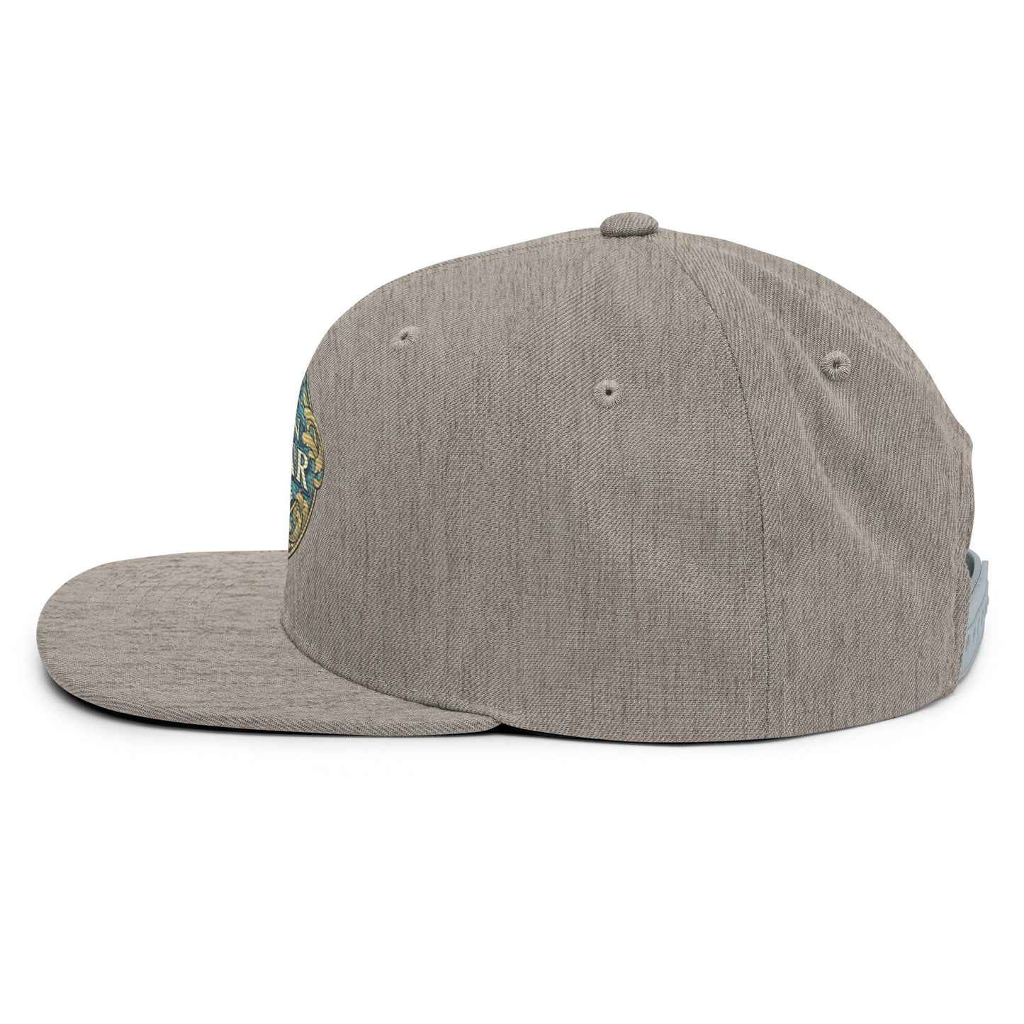 MDB Co. Gorra Snapback con Emblema Icónico