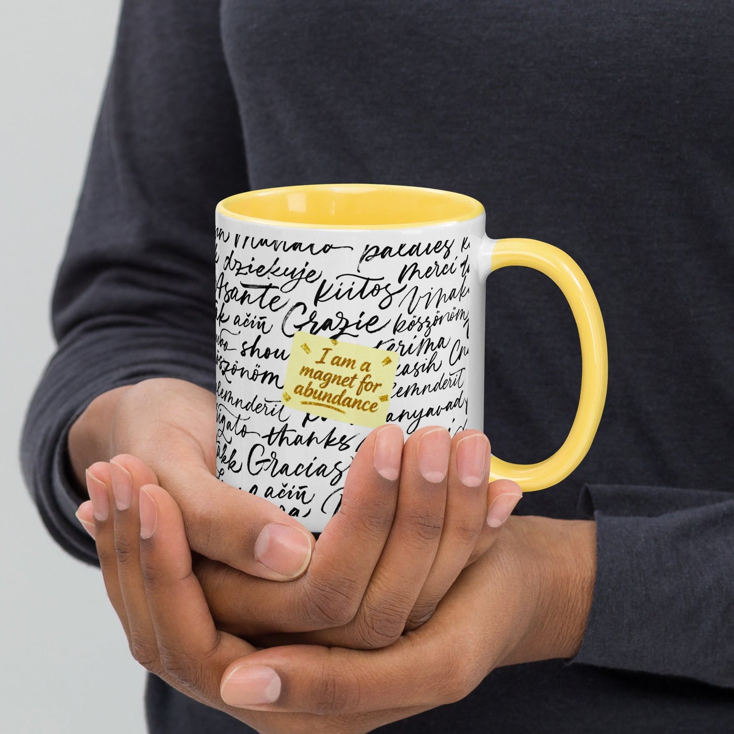 Taza magnética de gratitud de MDB Co. con interior de color