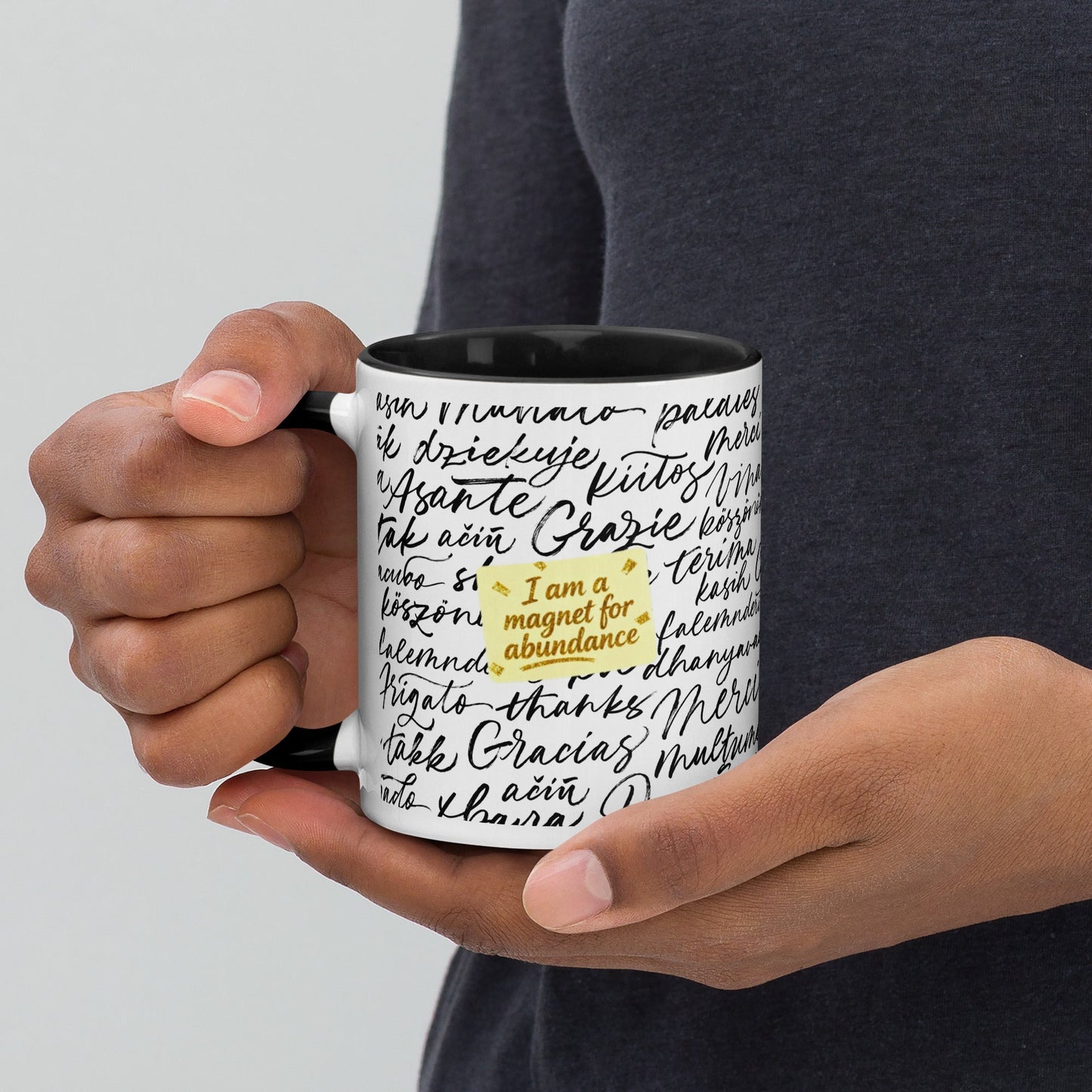Taza magnética de gratitud de MDB Co. con interior de color
