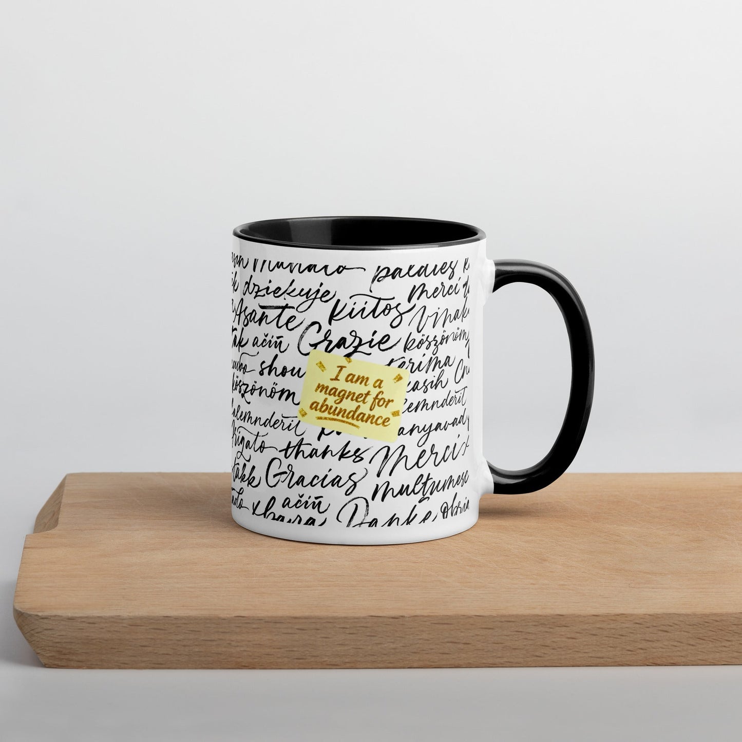Taza magnética de gratitud de MDB Co. con interior de color
