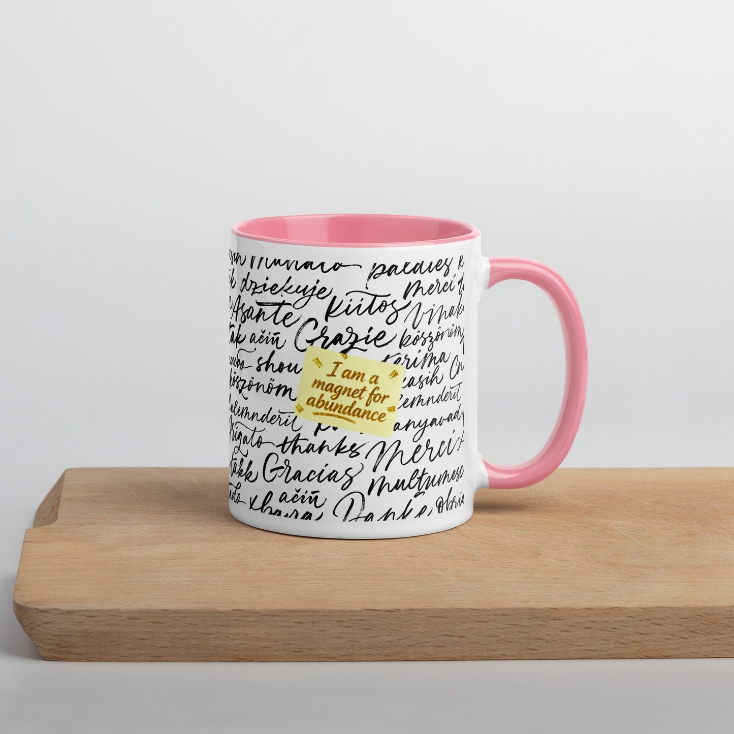 Taza magnética de gratitud de MDB Co. con interior de color