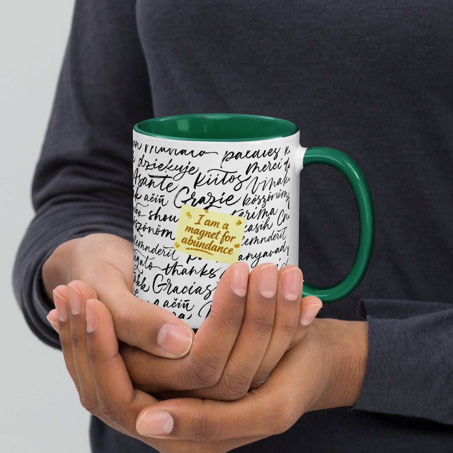 Taza magnética de gratitud de MDB Co. con interior de color