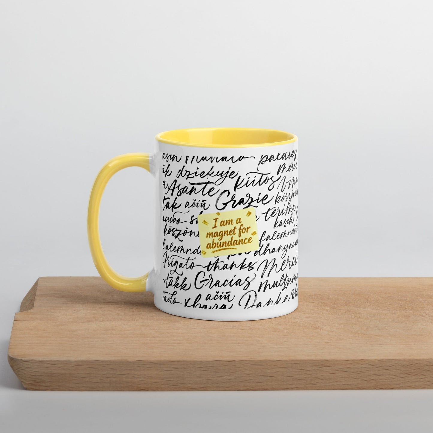 Taza magnética de gratitud de MDB Co. con interior de color