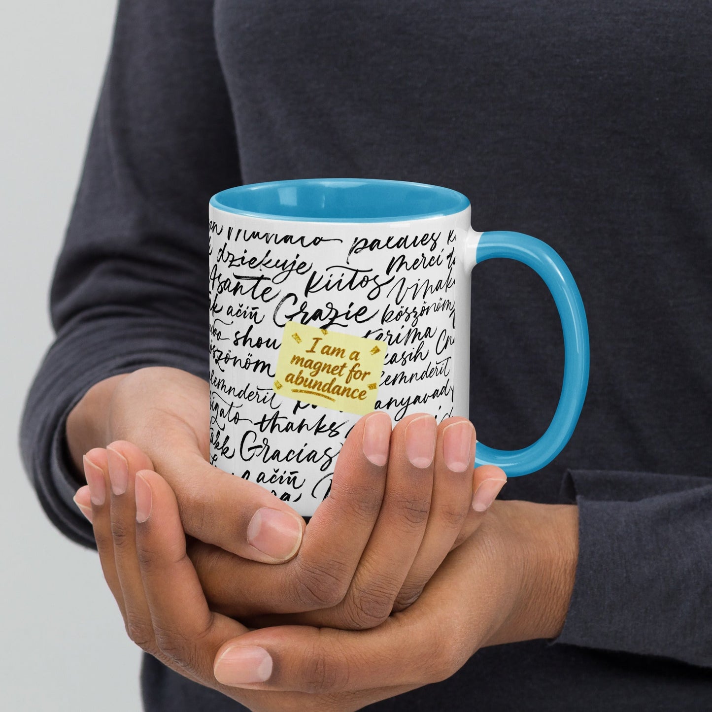 Taza magnética de gratitud de MDB Co. con interior de color