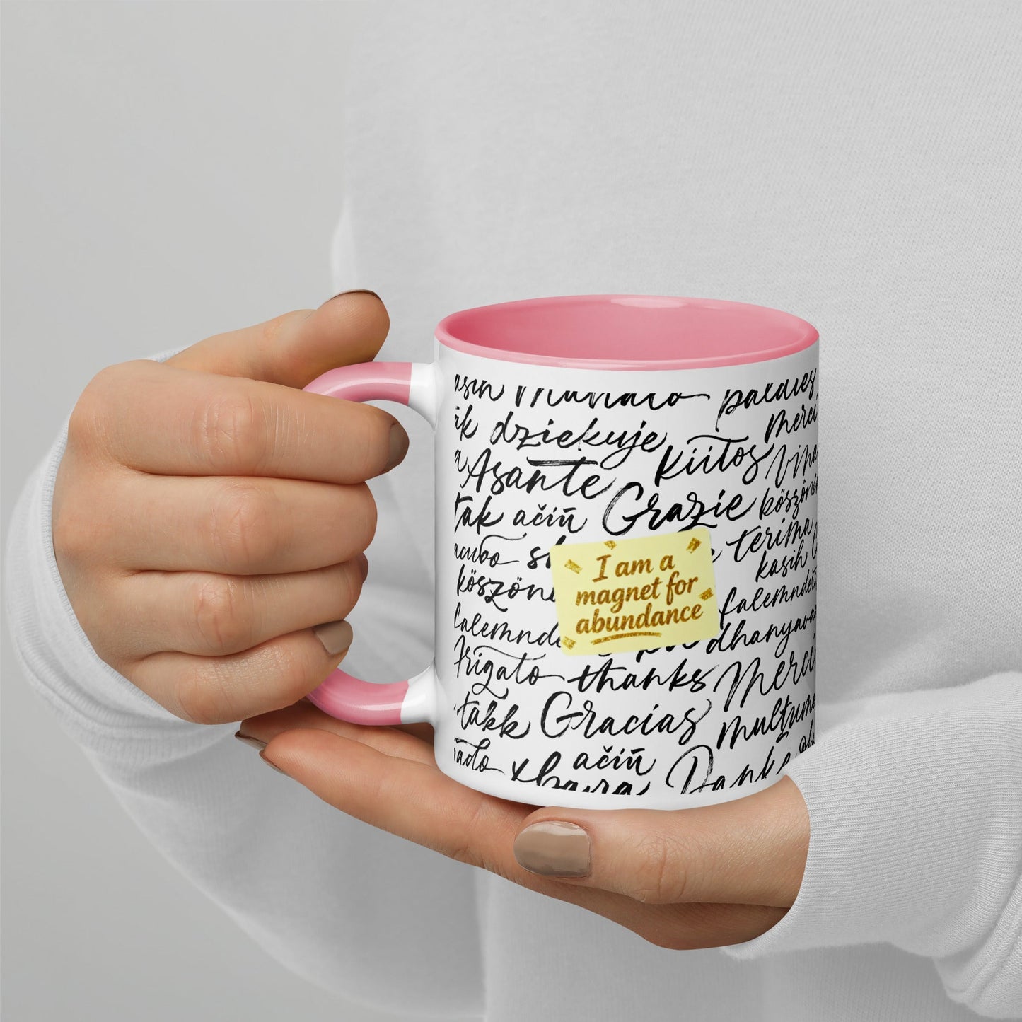 Taza magnética de gratitud de MDB Co. con interior de color