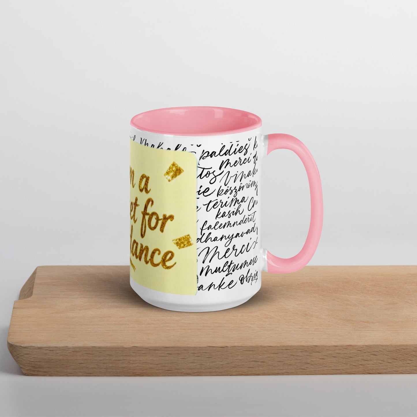 Taza magnética de gratitud de MDB Co. con interior de color