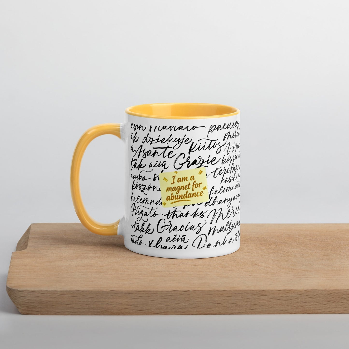 Taza magnética de gratitud de MDB Co. con interior de color