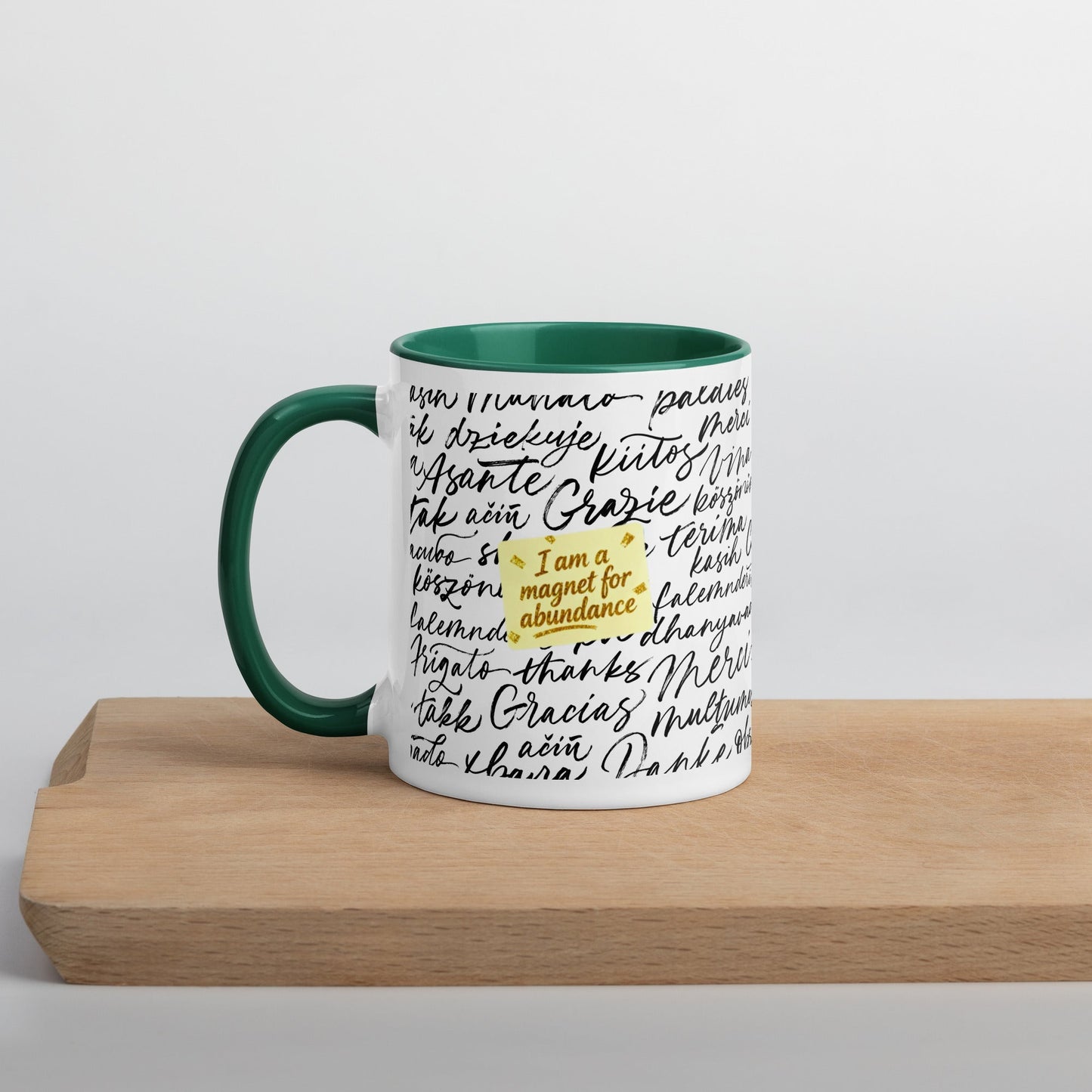 Taza magnética de gratitud de MDB Co. con interior de color