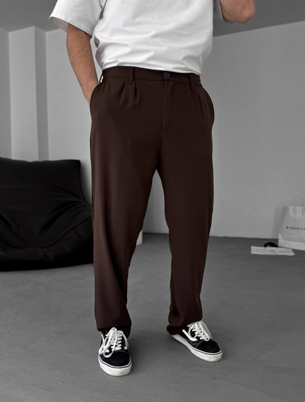 Pantalones Plisados Esenciales Modernos para Hombre – Comodidad a Medida para una Elegancia Diaria