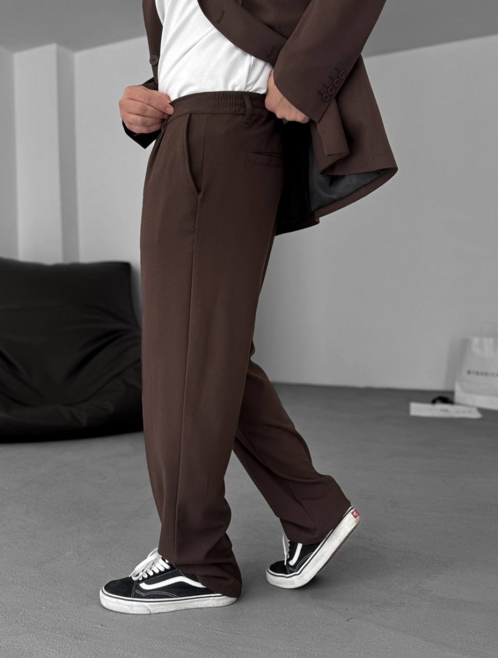 Pantalones Plisados Esenciales Modernos para Hombre – Comodidad a Medida para una Elegancia Diaria