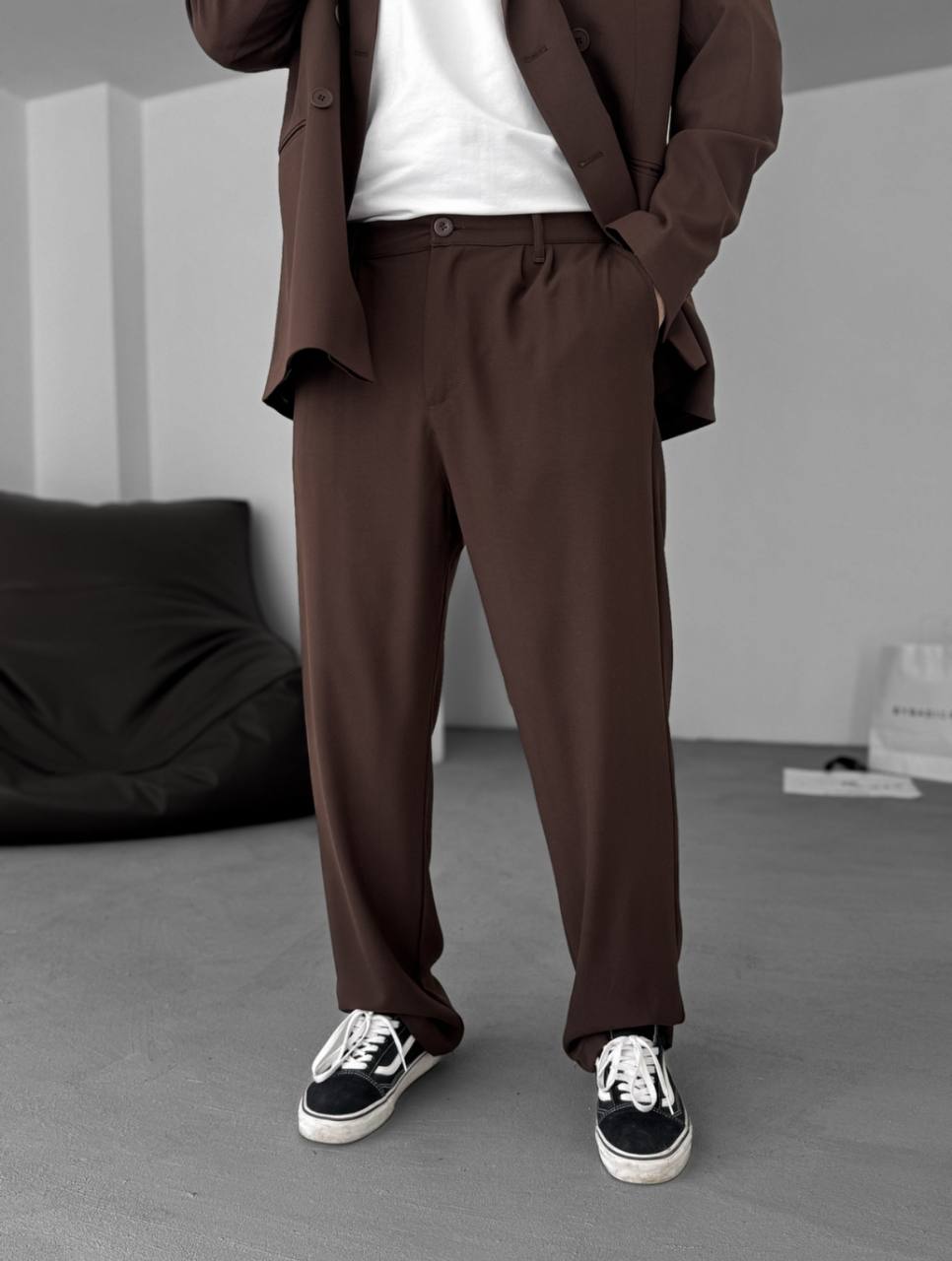 Pantalones Plisados Esenciales Modernos para Hombre – Comodidad a Medida para una Elegancia Diaria