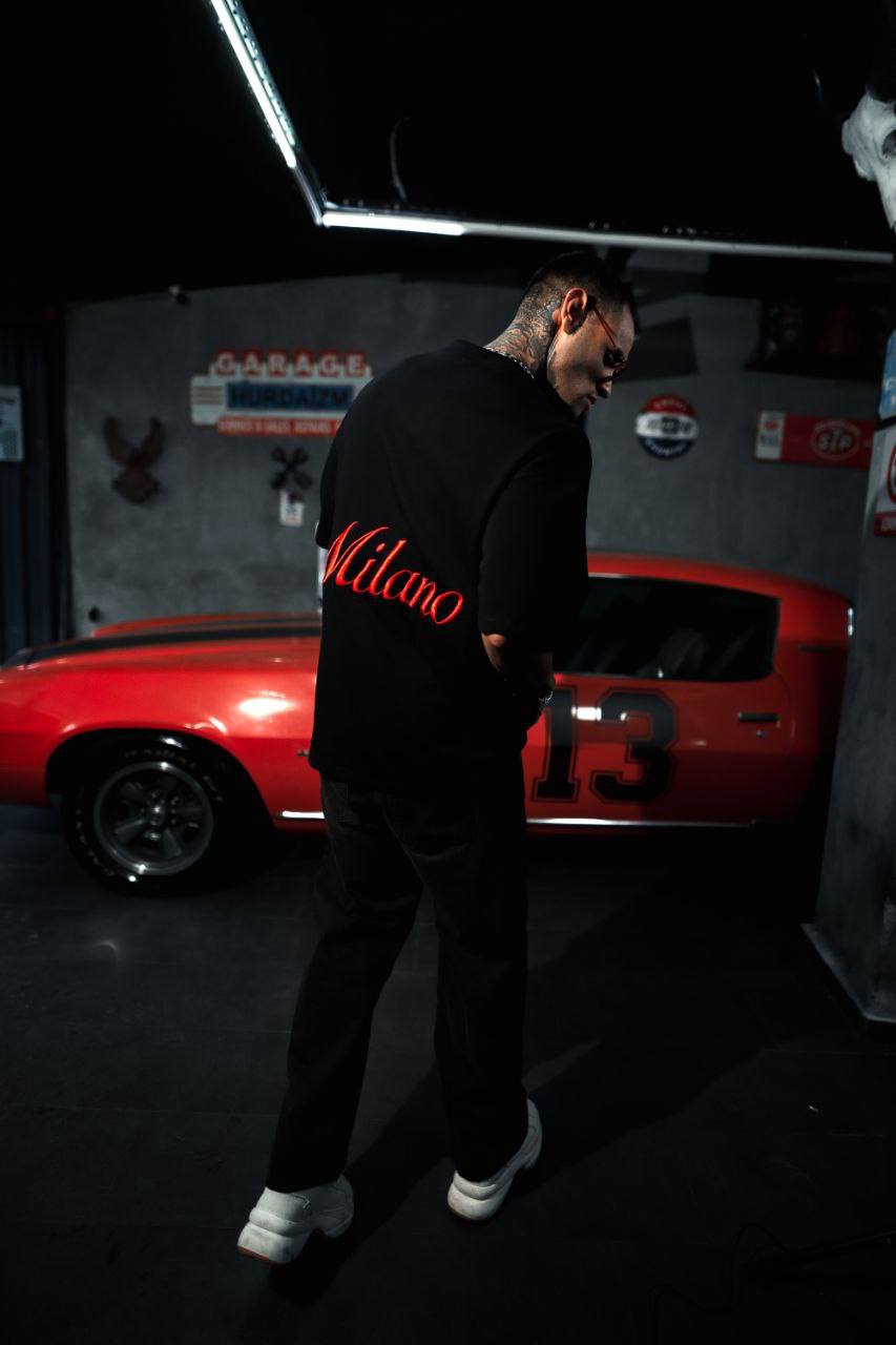 Camiseta oversize de hombre con bordado 'Milano' - Camiseta de diseño de streetwear