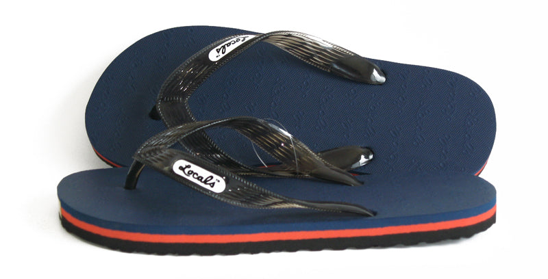 Chancletas con diseño de rayas de la marca Locals Stripe