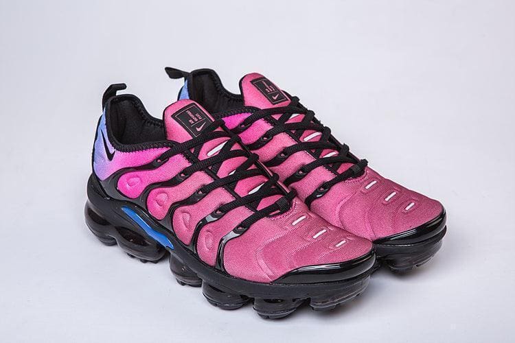 Nike Air VaporMax Plus 'Black Team Red Hyper Violet'