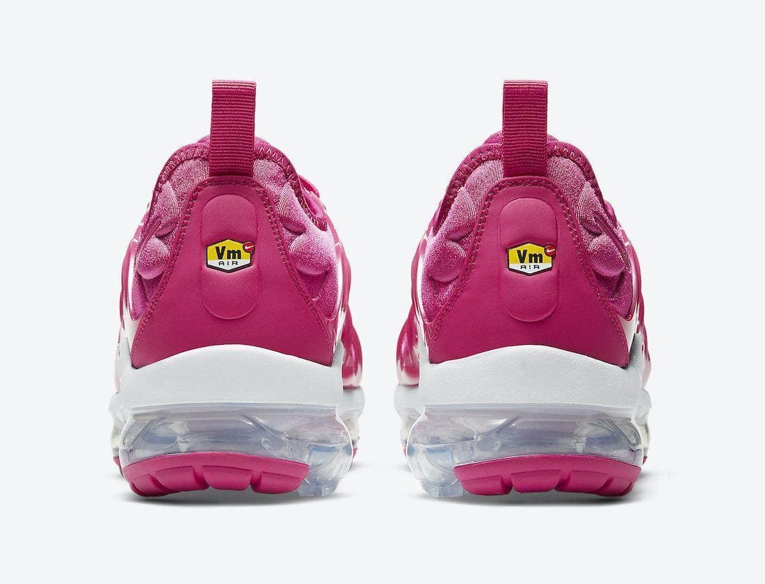 Nike Air VaporMax Plus 'Fireberry'