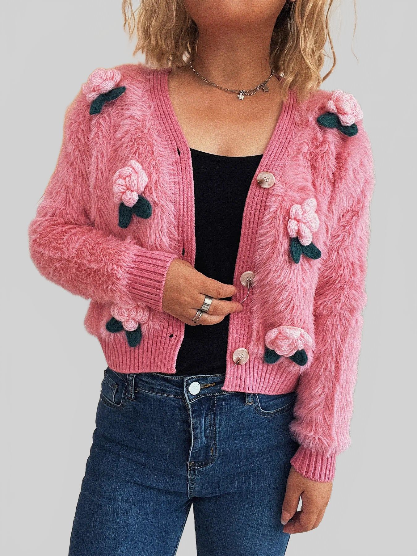 Cárdigan de mujer con botones de flores y peluche