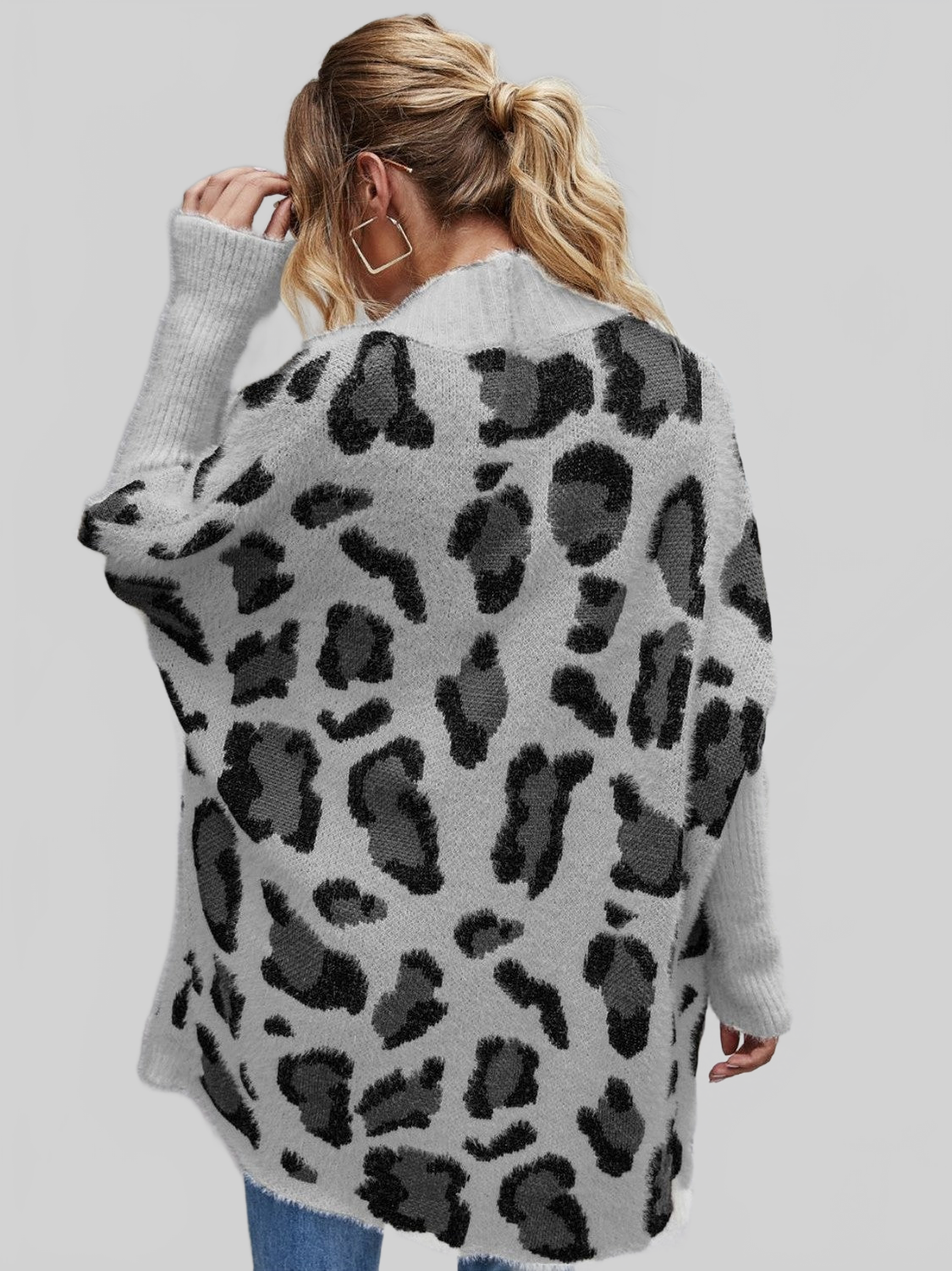 Cárdigan de mujer con estampado de leopardo peludo