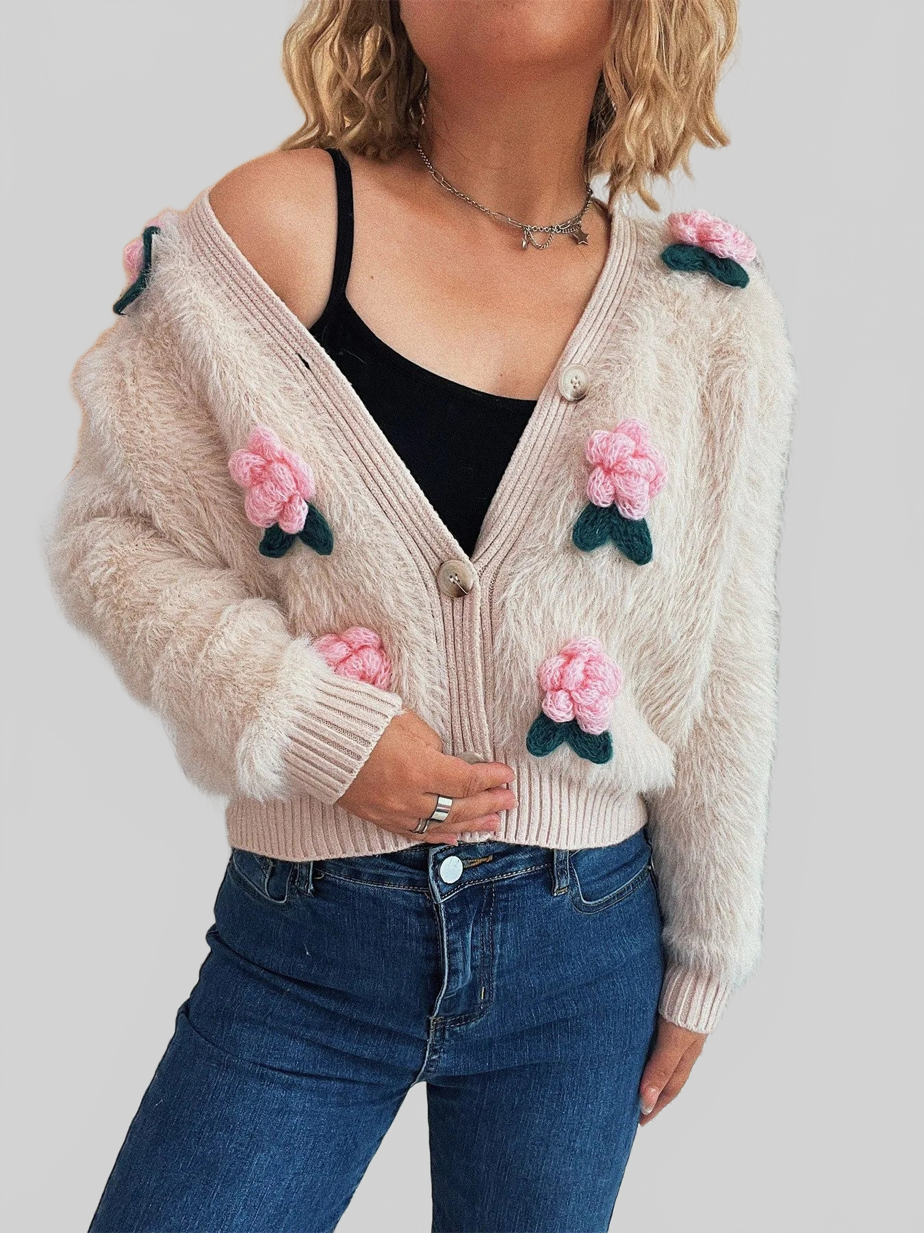 Cárdigan de mujer con botones de flores y peluche
