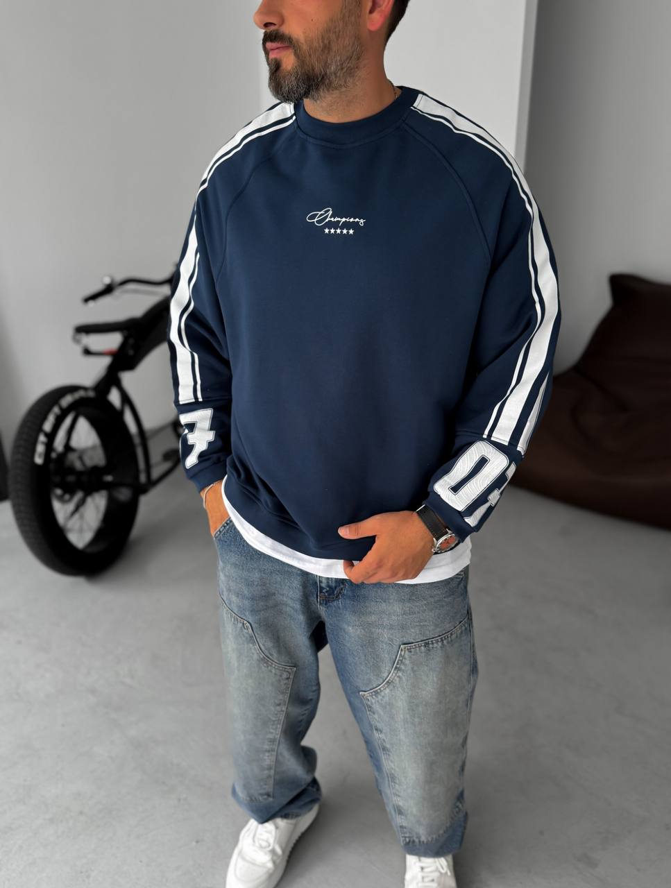 Sudadera Oversize Unisex con Rayas Universitarias