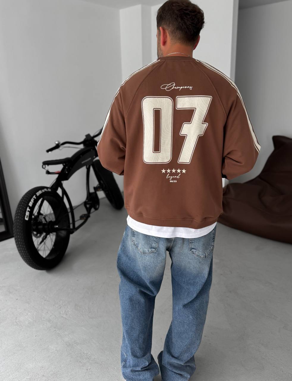 Sudadera Oversize Unisex con Rayas Universitarias