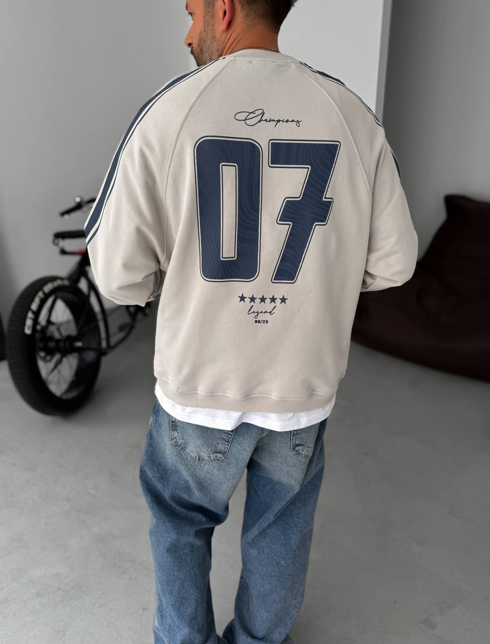 Sudadera Oversize Unisex con Rayas Universitarias
